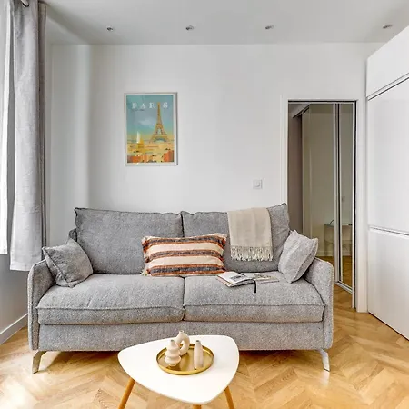 Eiffel Tower & Champ De Mars - 1br - Vacation Apartment Paris
